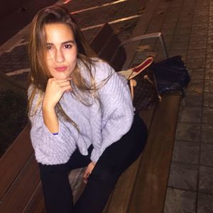 Meet your Posher, Maria